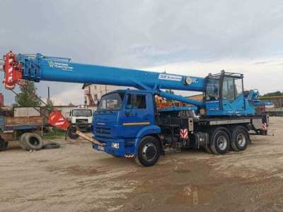 фото автокрана КС-55713-1К-4В